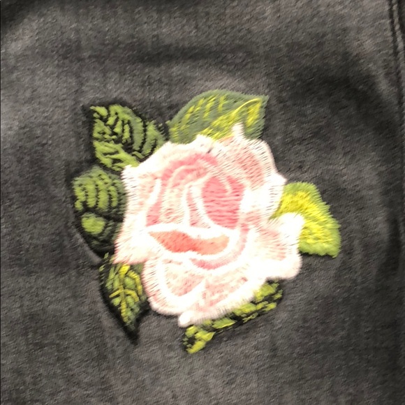 Hudson jeans with embroidery - Picture 3 of 5